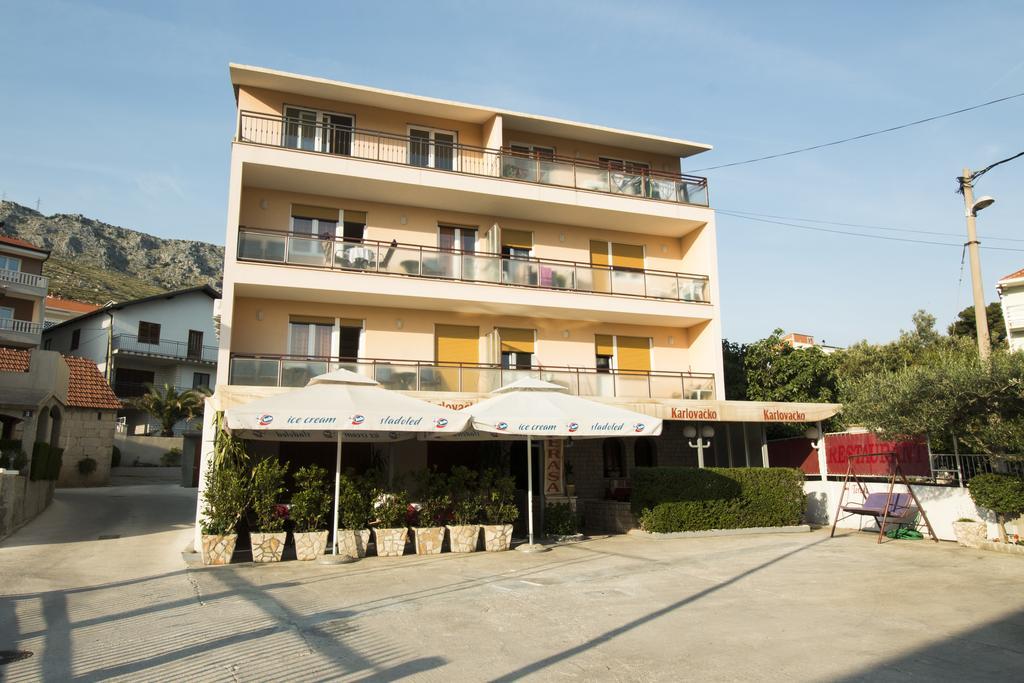 Apartments Croatia Omiš Kültér fotó
